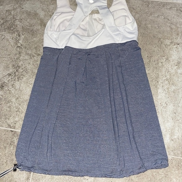 Lululemon Run Your Heart Out Tank Heathered Blurred Grey/White Possibly Size 6 - Picture 7 of 8